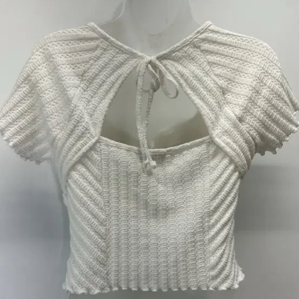 ❥𝒜𝓉ℯ𝓁𝒾ℯ𝓇 𝖡𝖸 𝖪𝖨𝖱𝖨𝖮𝖴𝖲: Knit Cut Out Top - Picture 7 of 7
